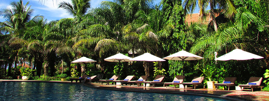 THE BEACH RESORT